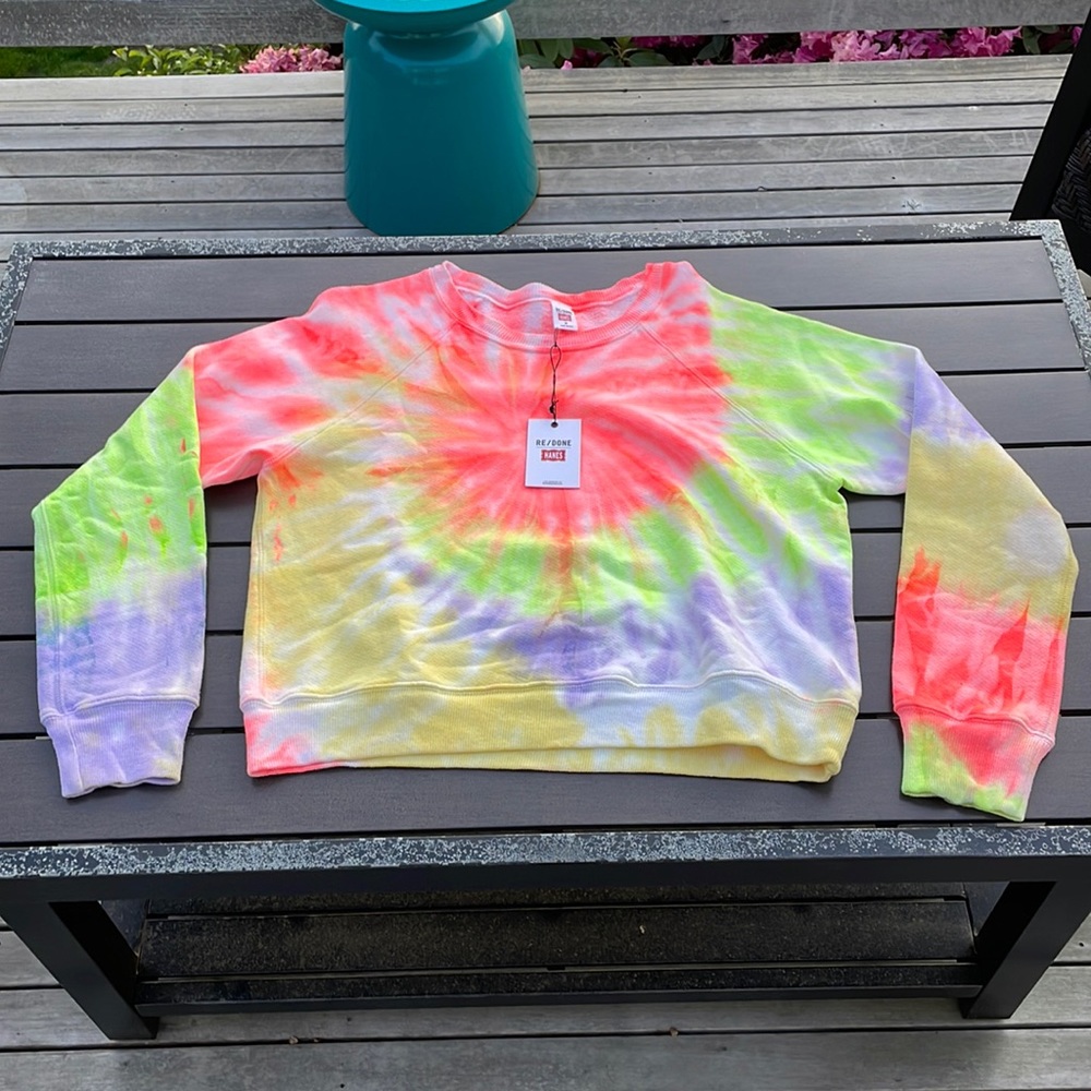 Re/ Done x Hanes Classic Raglan Crewneck Neon Spiral Size Medium NWT